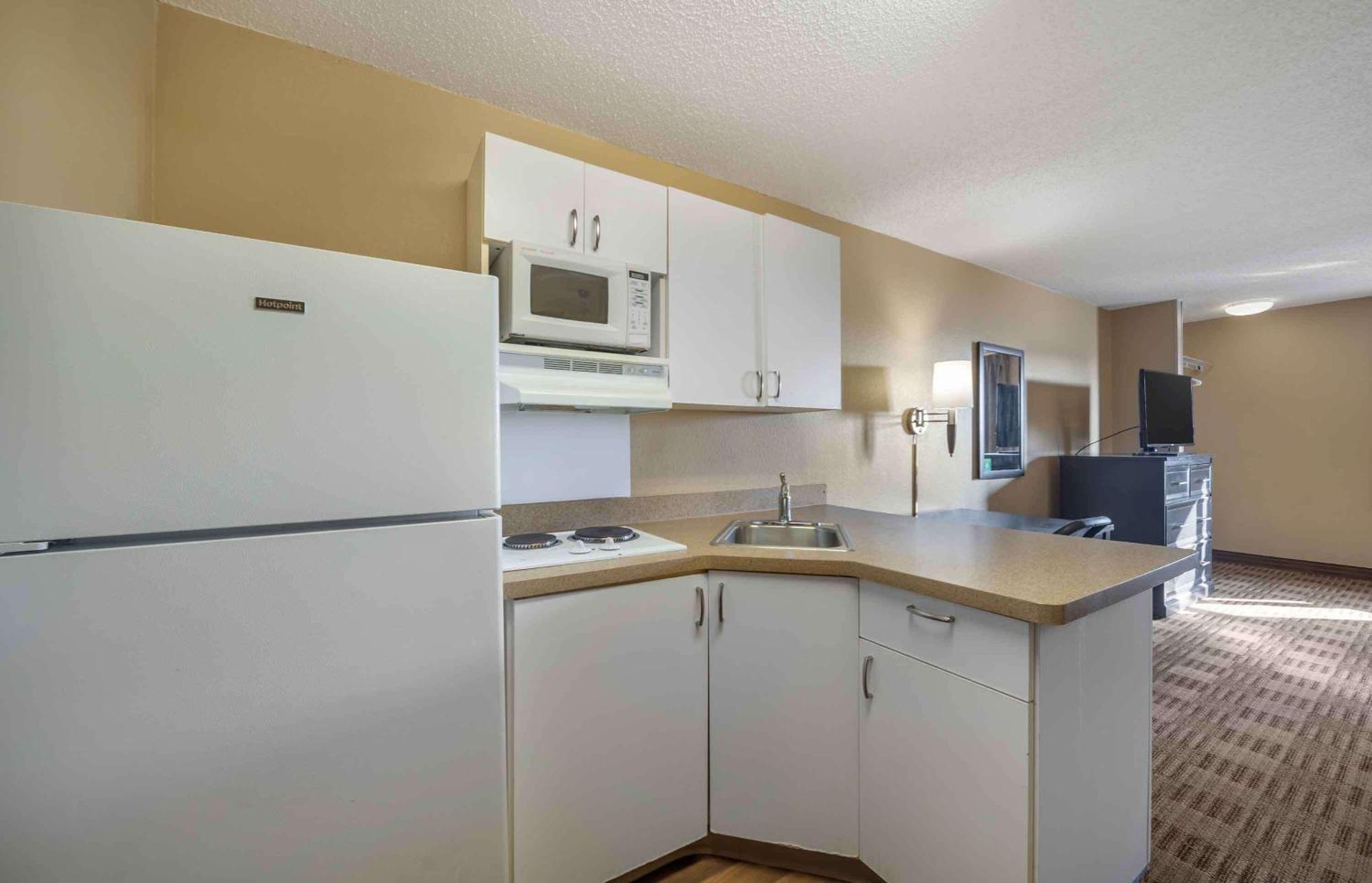 Extended Stay America Suites - Oklahoma City - Airport Екстериор снимка