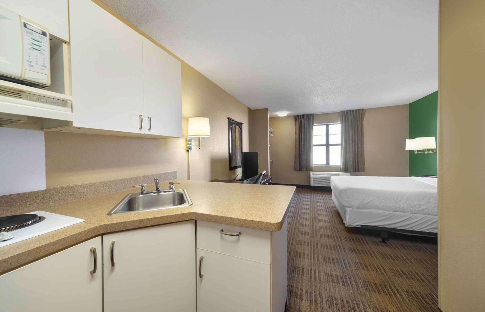 Extended Stay America Suites - Oklahoma City - Airport Екстериор снимка