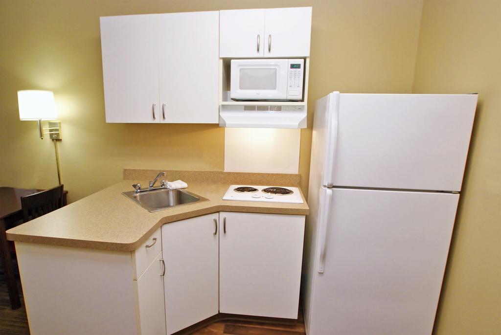 Extended Stay America Suites - Oklahoma City - Airport Екстериор снимка